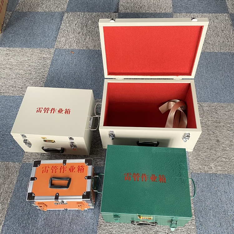 濉溪爆破工程作业箱如何选择？玻璃钢与传统材质的全面对比